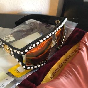 Sale. New Authentic Gucci sunglasses